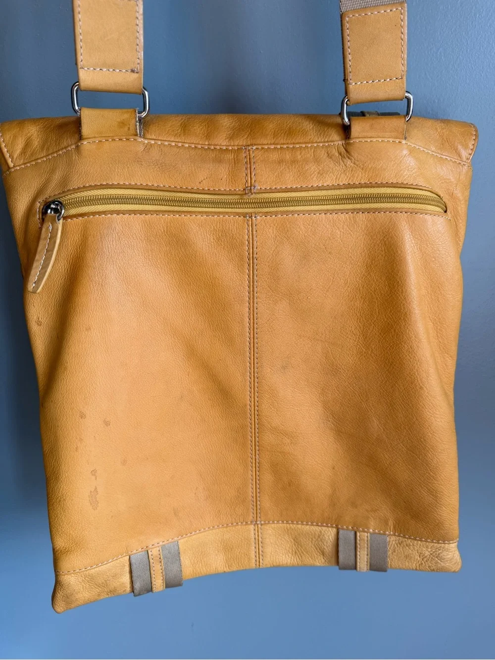 Claudia Firenzi Genuine Leather Laptop Messenger Bag Tan Made in Italy 13”x14”